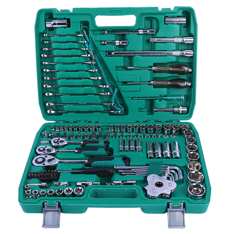 Auto Repair Tools - Set of 121 Pieces Household Machinery
